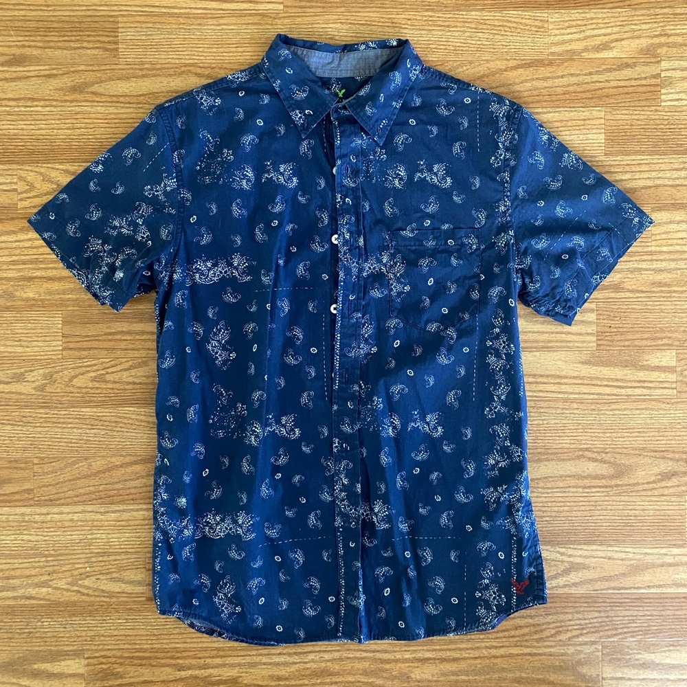 American Eagle button down